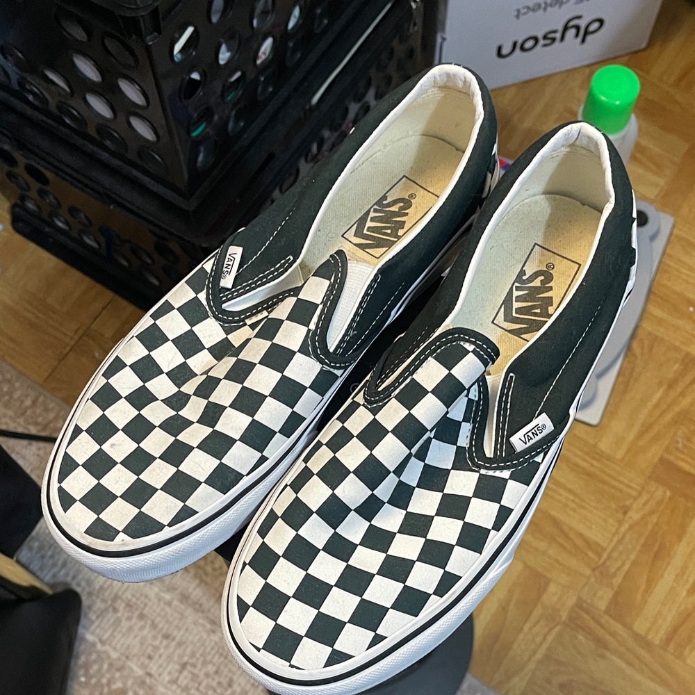 Vans Men's dark green and White Checkered Slip-On Sneakers